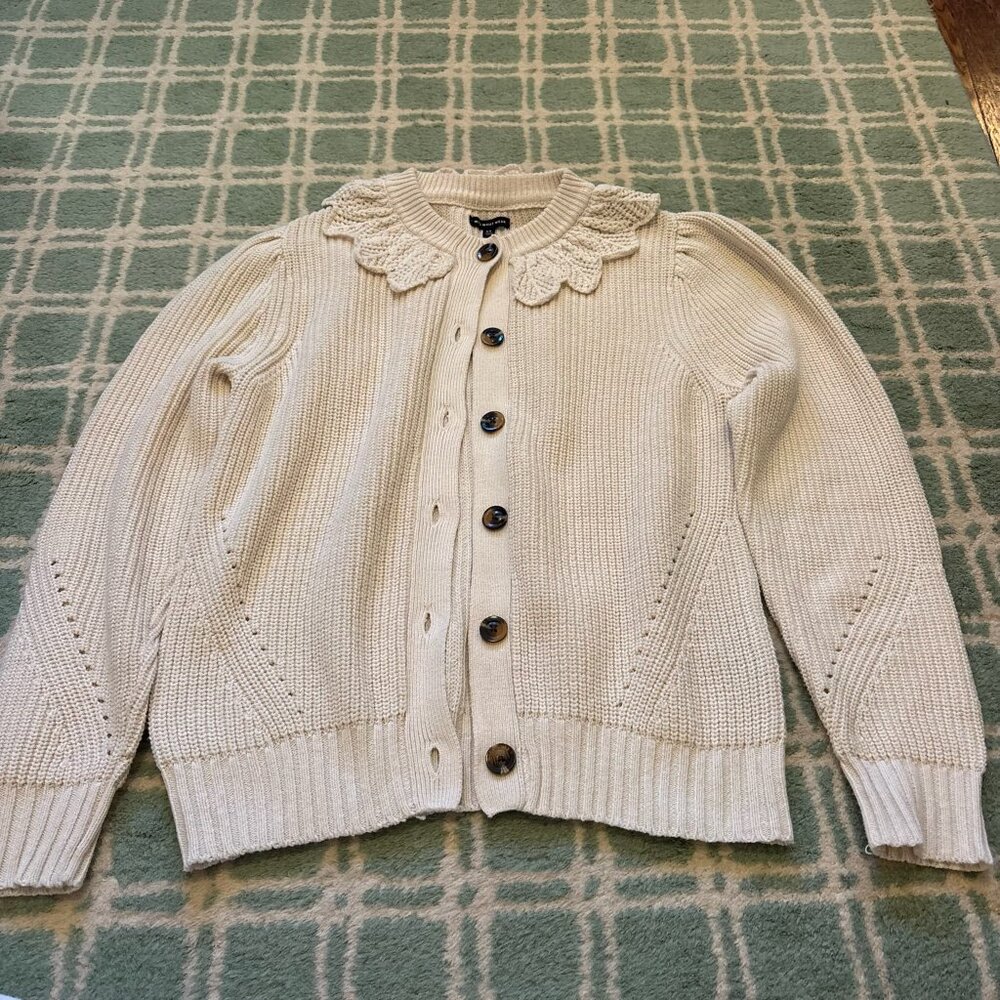 Who What Wear scallop collar cardigan XS
